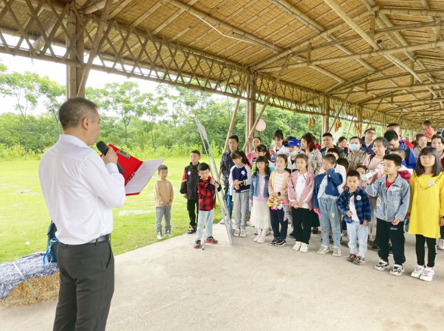 品味經(jīng)典 筑夢童年 爭做新時(shí)代好少年