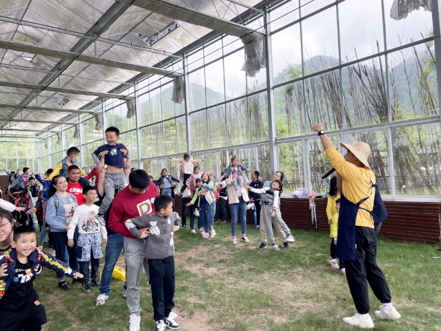 品味經(jīng)典 筑夢童年 爭做新時(shí)代好少年