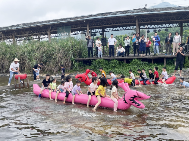 品味經(jīng)典 筑夢童年 爭做新時(shí)代好少年