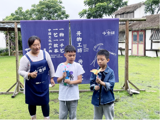 品味經(jīng)典 筑夢童年 爭做新時(shí)代好少年