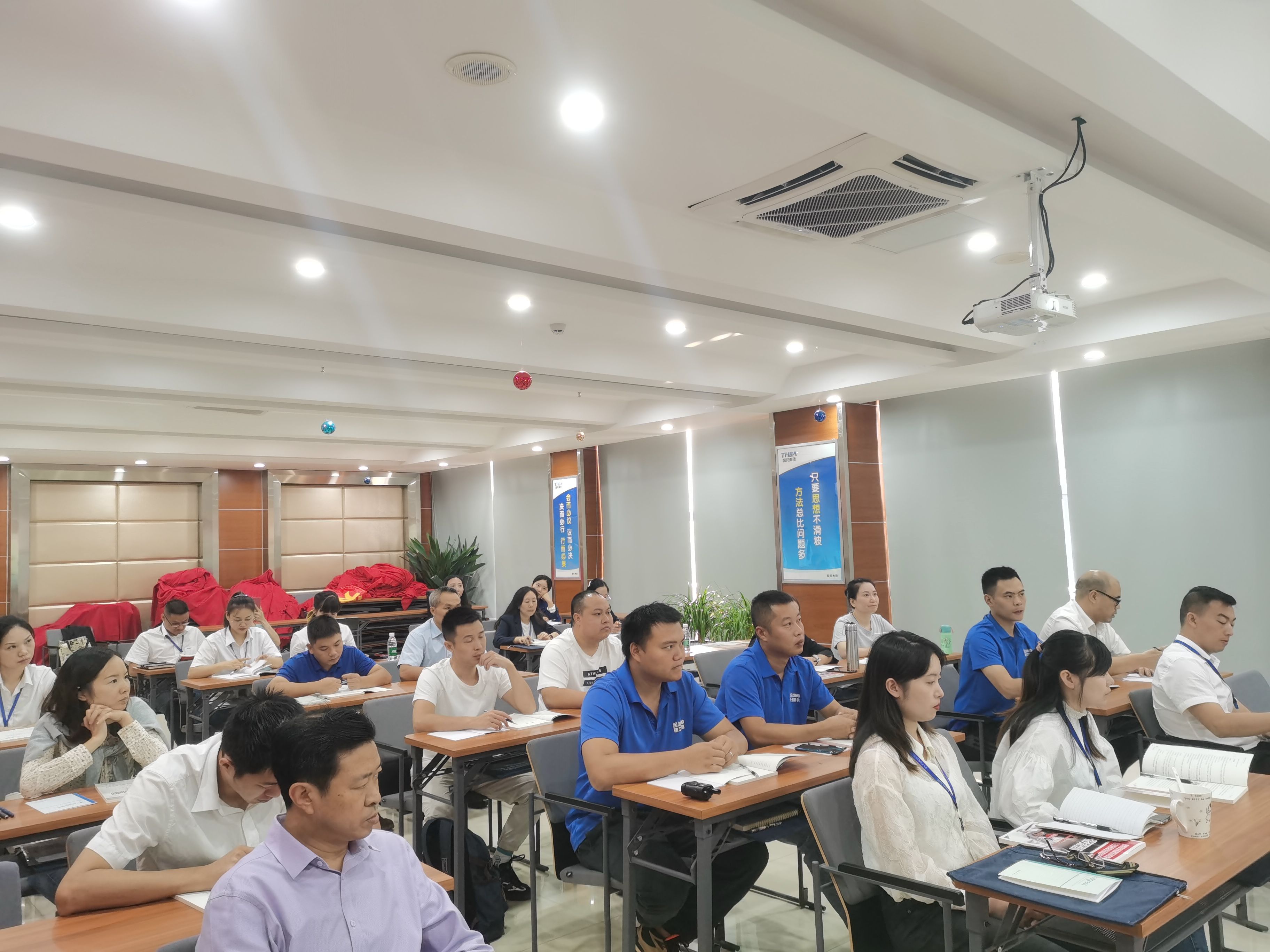 提升職業(yè)技能 強(qiáng)化學(xué)習(xí)賦能——智邦集團(tuán)開(kāi)展高級(jí)客戶服務(wù)管理師培訓(xùn)