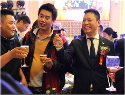 走進(jìn)新時代、肩負(fù)新使命、踏上新時代 智邦集團(tuán)2017年度工作會議暨 2018年新春團(tuán)拜宴大會報道